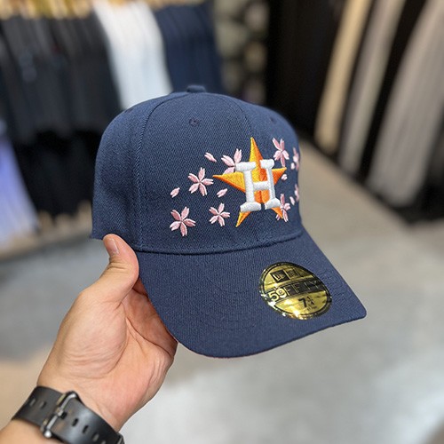 کلاه فیتبک بیسبالی (NEWERA HOUSTON A FITBACK)  رنگ سرمه ای سایز سایز (1/8)7 (56.8 CM)